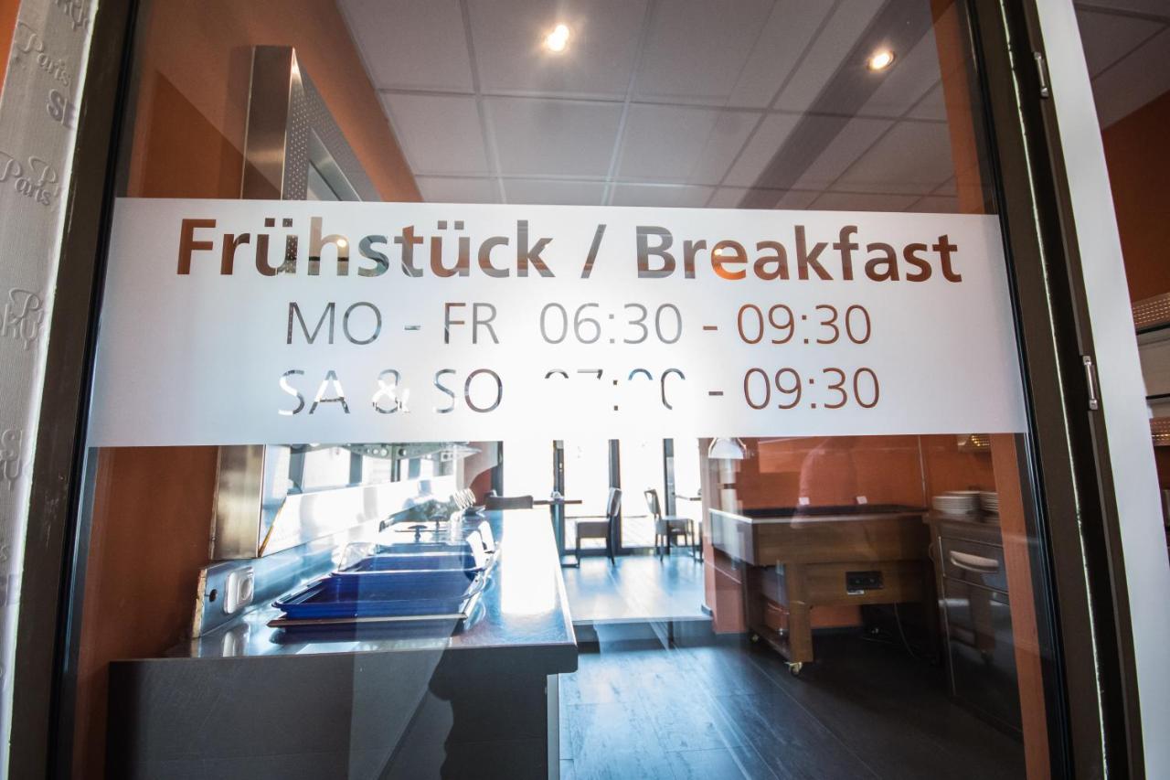 Hotel Turmfalke 24H Check In Линц Экстерьер фото